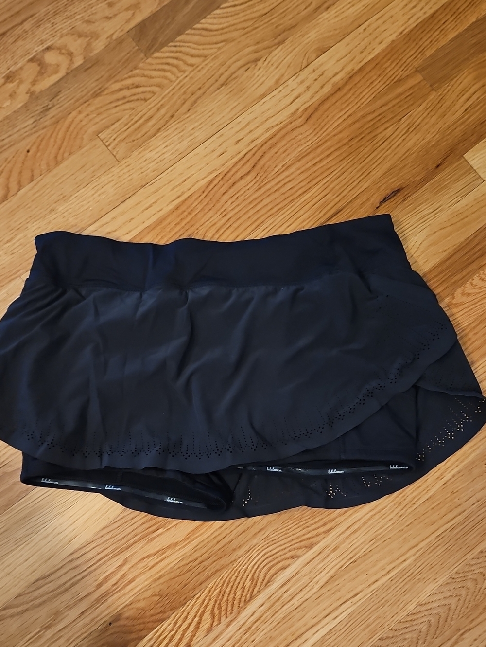 Lululemom Black Women's Athletic Skirt.